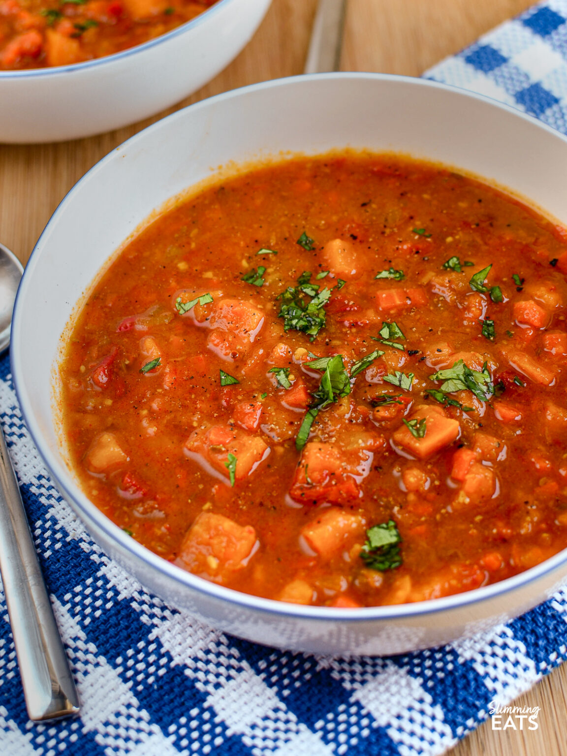 Spicy Sweet Potato, Red Pepper and Carrot Soup Slimming Eats