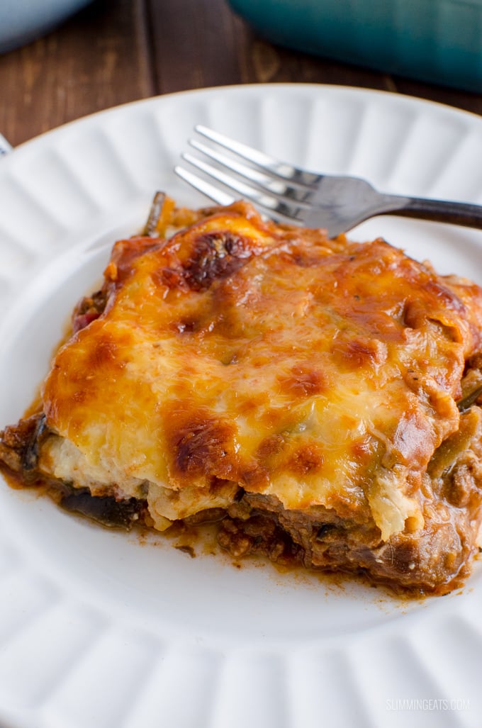 Delicious Slimming Eats Moussaka - a light and healthier version of this Traditional Greek dish. Gluten Free, Watchers friendly | www.slimmingeats.com