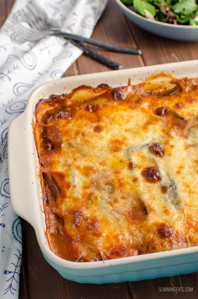 Delicious Slimming Eats Moussaka - a light and healthier version of this Traditional Greek dish. Gluten Free, Watchers friendly | www.slimmingeats.com