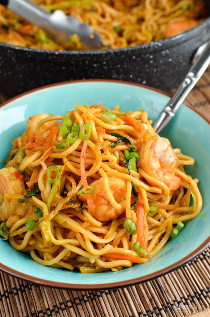 Slimming Eats Sweet Chilli Prawns and Noodles - dairy free, Slimming Eats and Weight Watchers friendly