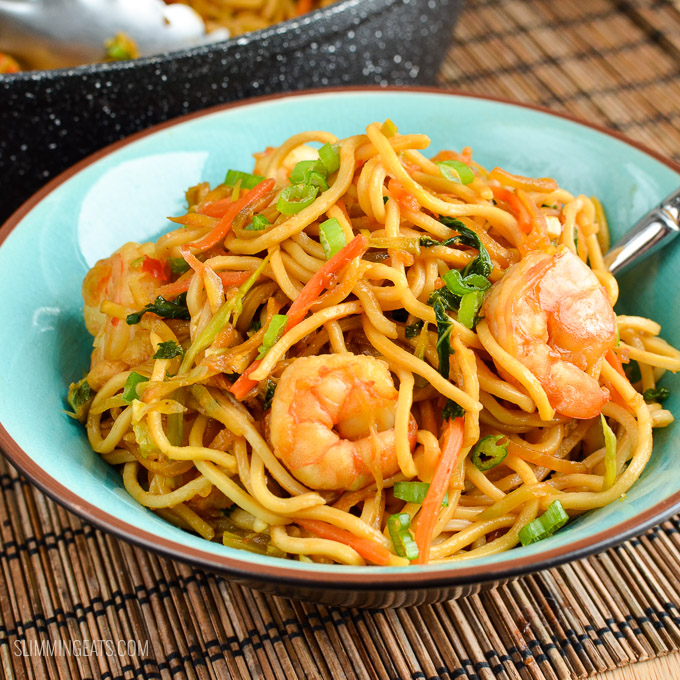 Slimming Eats Low Syn Sweet Chilli Prawns and Noodles - dairy free, Slimming World and Weight Watchers friendly