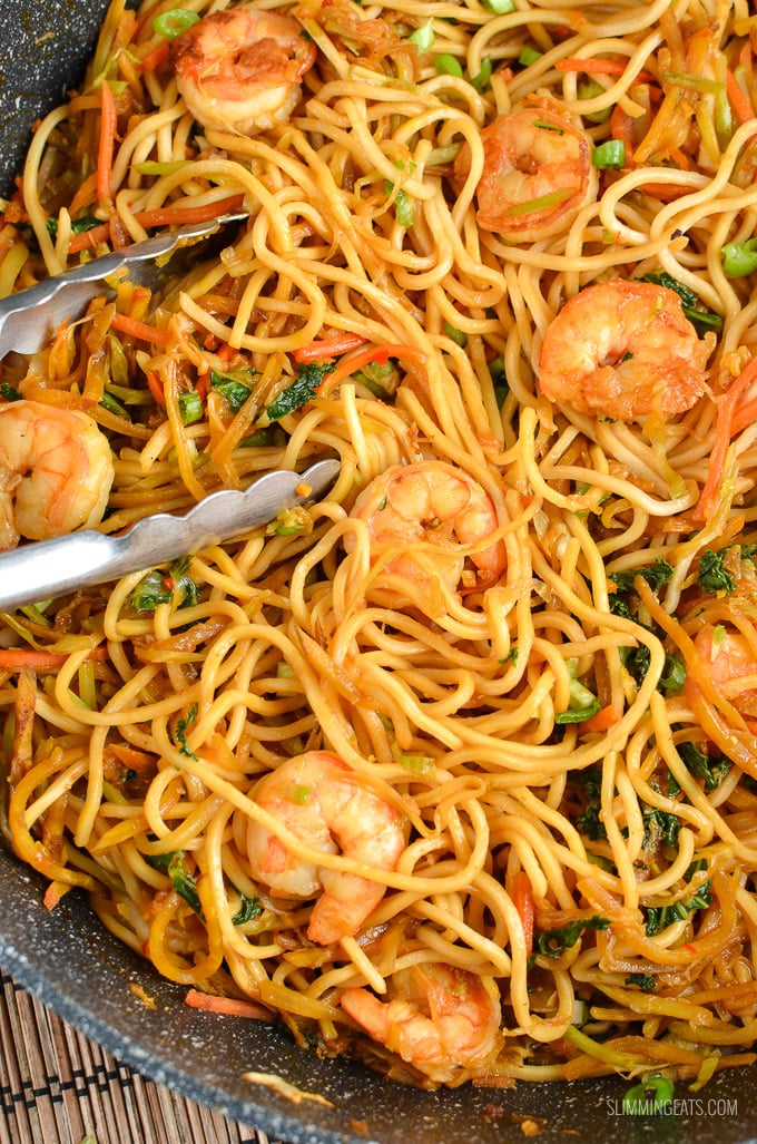 Slimming Eats Sweet Chilli Prawns and Noodles - dairy free, Slimming Eats and Weight Watchers friendly