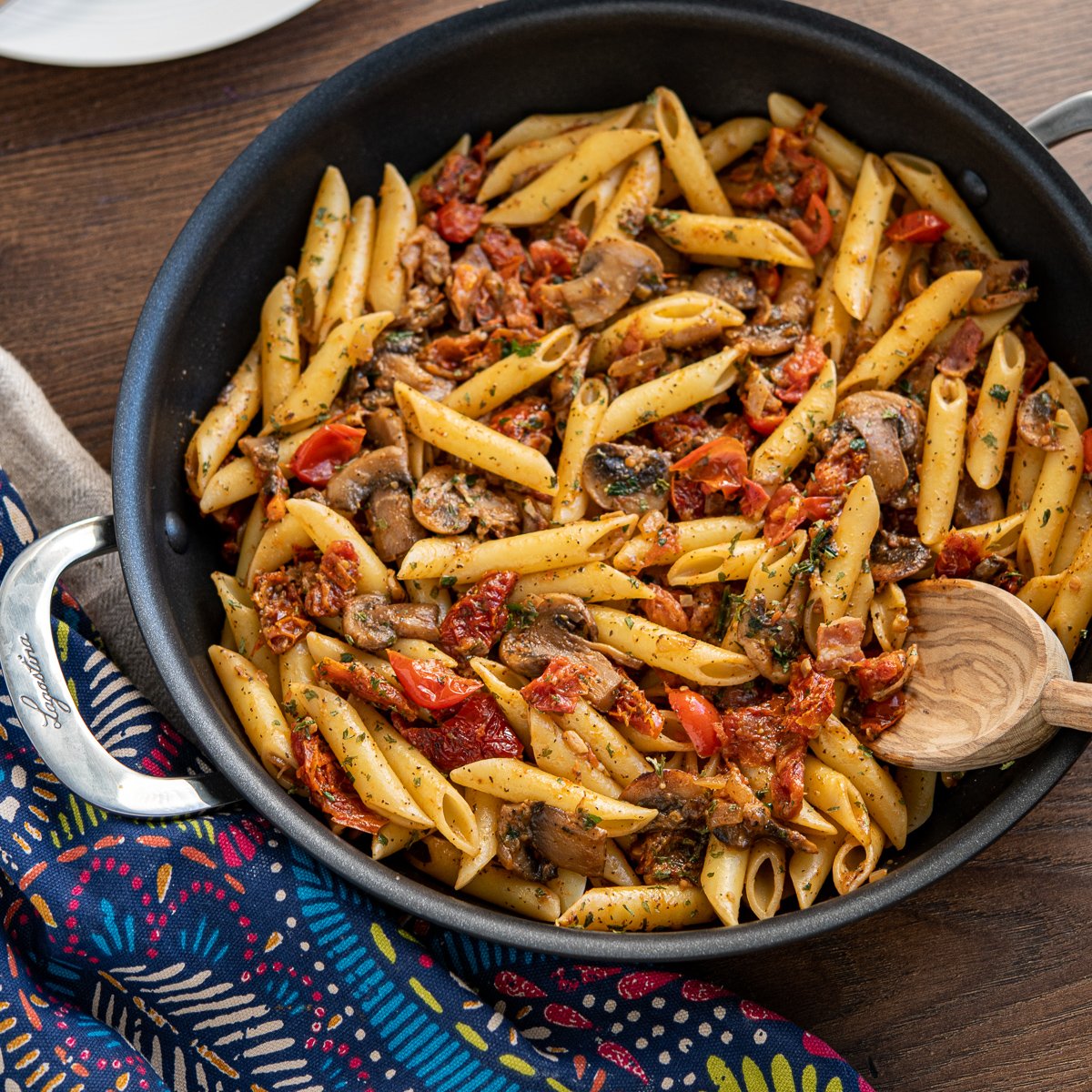 Bacon, Mushroom and Sun-Dried Tomato Pasta