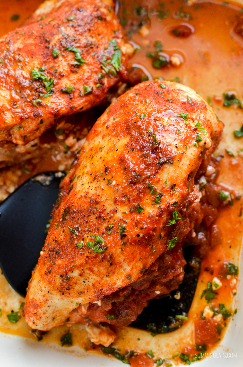 Spicy Chicken Stuffed with Feta Cheese and Salsa | Slimming Eats
