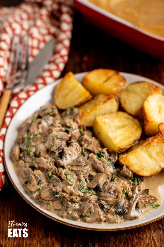 Creamy Garlic Mushrooms with Roasted Jacket Potatoes Slimming Eats