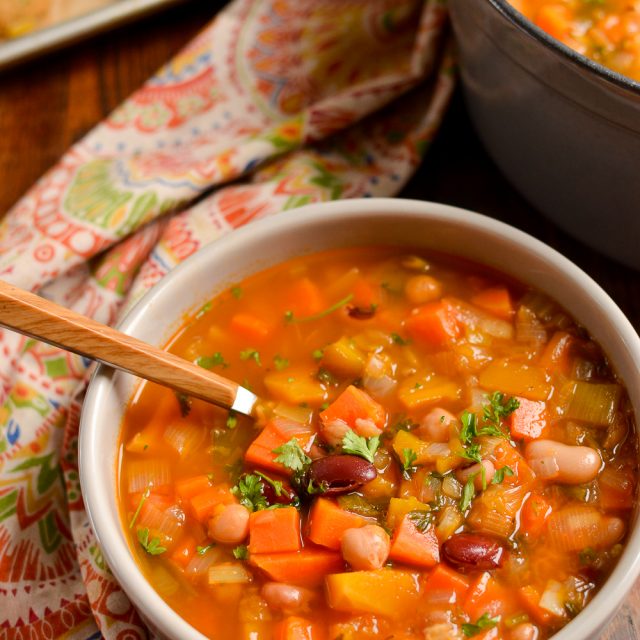 Vegetable and Bean Stew Slimming Eats