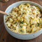Rustic Garlic and Parmesan Mashed Potatoes | Slimming Eats