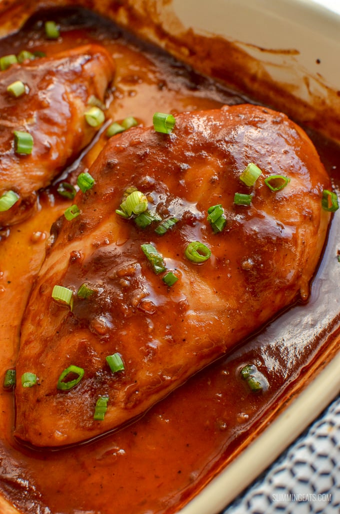 Fuss-free Chinese Barbecue Chicken - a great dinner that is perfect for the whole family. 3 Weight Watchers Smart Points | 303 CALORIES - gluten free, dairy free, Slimmingand Weight Watchers friendly