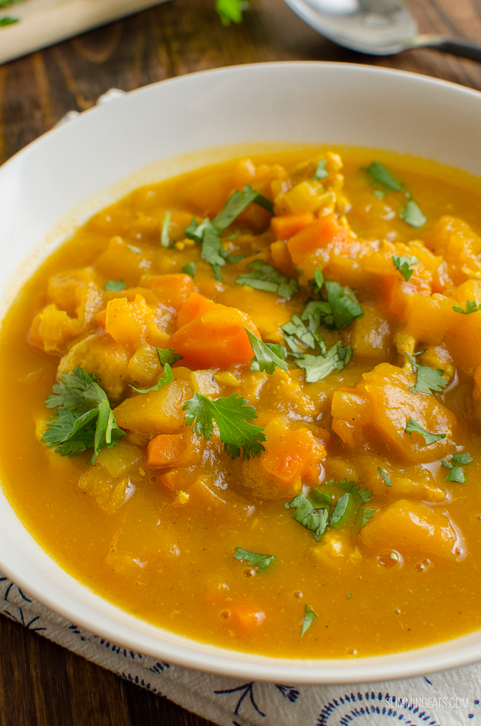 Have you tried this delicious Curried Chicken and Butternut Squash Soup No! - then what are you waiting for? A great soup for freezing. Gluten Free, Dairy Free, Paleo, Whole30, Slimming World and Weight Watchers friendly | www.slimmingeats.com