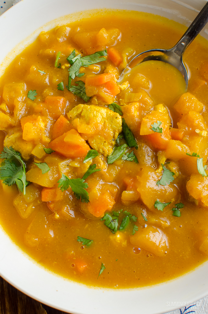 Have you tried this delicious Curried Chicken and Butternut Squash Soup No! - then what are you waiting for? A great soup for freezing. Gluten Free, Dairy Free, Paleo, Whole30, Slimming World and Weight Watchers friendly | www.slimmingeats.com