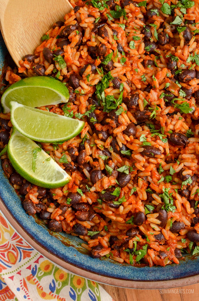 Mexican Rice - The perfect side dish to all your favourite Mexican Dishes. Slimming Eats, Weight Watchers friendly and Gluten Free, Dairy Free and suitable for vegetarians. | www.slimmingeats.com