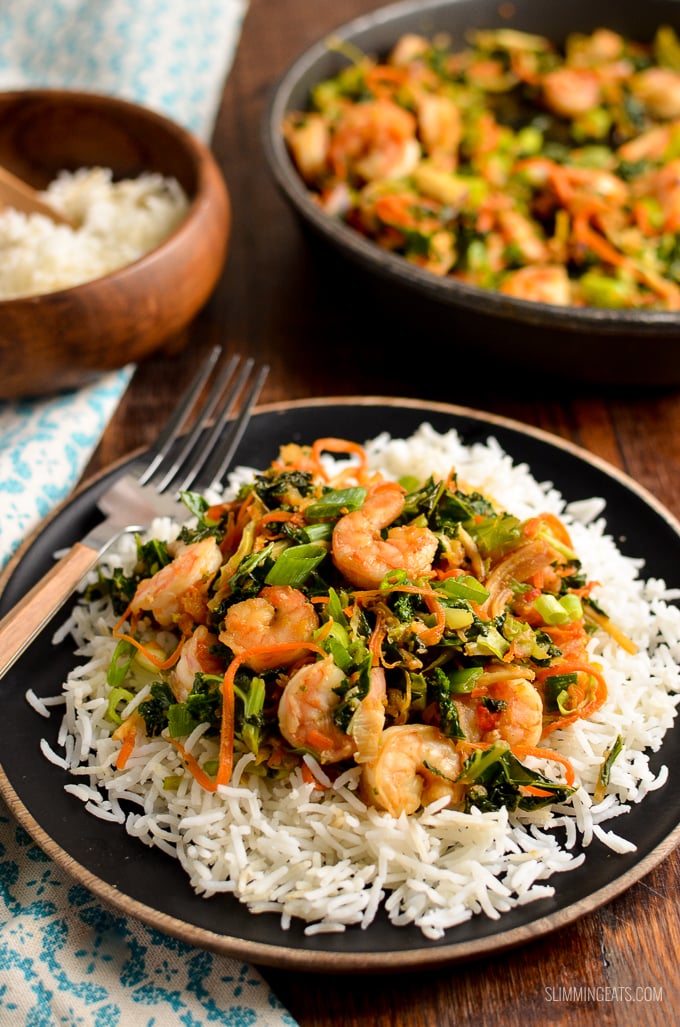 A quick, easy, tasty Fruity Prawn Stir Fry with lovely fresh vegetables all on the table and ready in less than 20 mins. Gluten Free, Dairy Free, Paleo, Whole30, Slimming Eats and Weight Watchers friendly