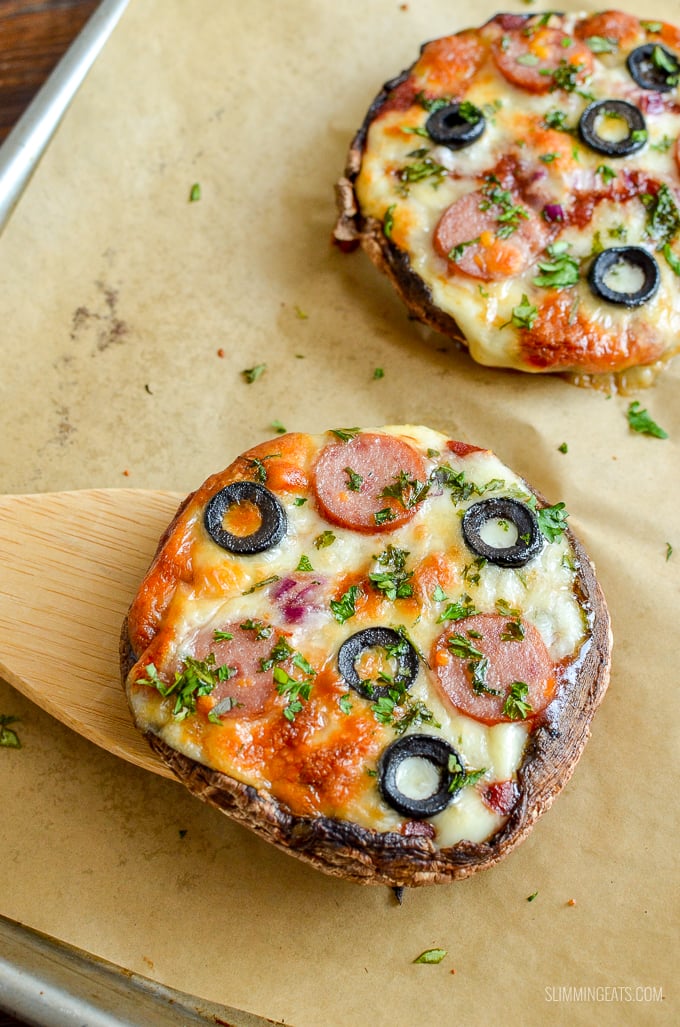 Delicious Portobello Mushroom Pizzas - the perfect recipe for those pizza cravings, just add sauce, toppings of choice and cheese.  | gluten free, vegetarian, Slimming Eats and Weight Watchers friendly #pizza #mushroom #glutenfree #slimmingworld #weightwatchers