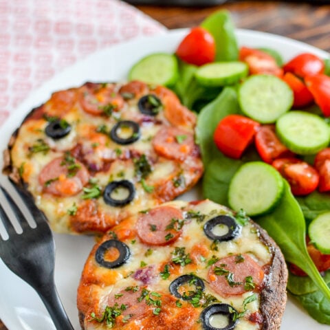Portobello Mushroom Pizza | Slimming Eats