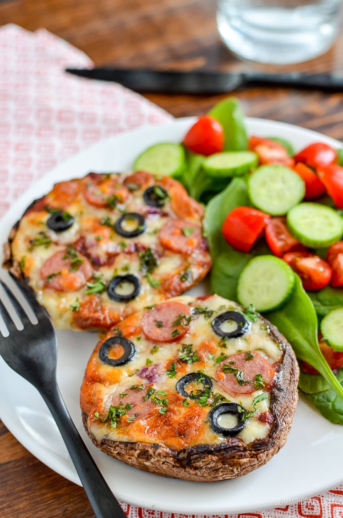 Low Syn Portobello Mushroom Pizzas - the perfect recipe for those pizza cravings, just add sauce, toppings of choice and cheese.  | gluten free, vegetarian, Slimming World and Weight Watchers friendly #pizza #mushroom #glutenfree #slimmingworld #weightwatchers