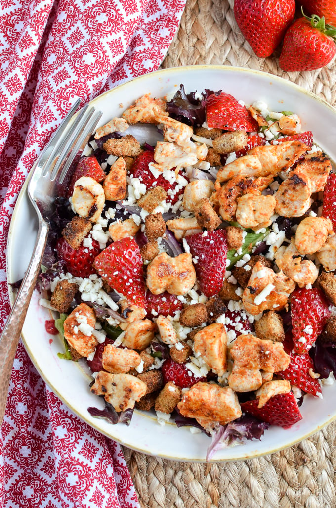 Slimming Eats Chicken, Feta and Strawberry Salad - Slimming Eats and Weight Watchers friendly