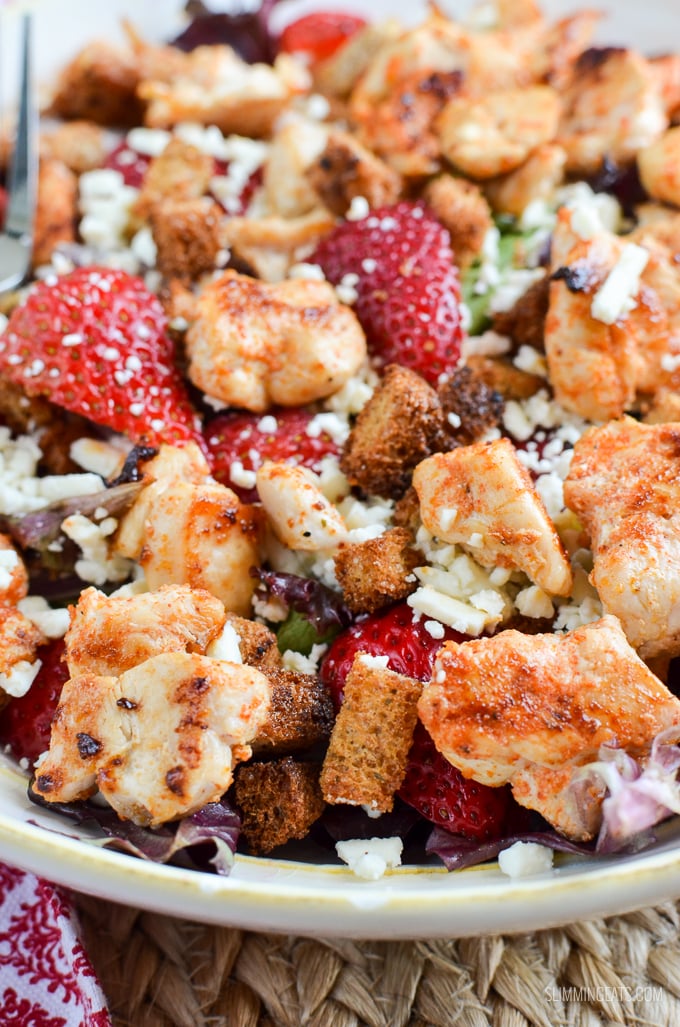 Slimming Eats Chicken, Feta and Strawberry Salad - Slimming Eats and Weight Watchers friendly