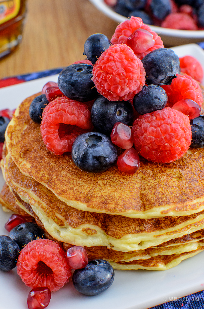 Delicious Cottage Cheese Pancakes - no healthy extras need for these. So perfect to enjoy any time of day. Gluten Free, Vegetarian, Slimming World and Weight Watchers friendly.  SYNS: 2.5 | CALORIES: 282 | WEIGHT WATCHERS SMART POINTS: 3 | www.slimmingeats.com
