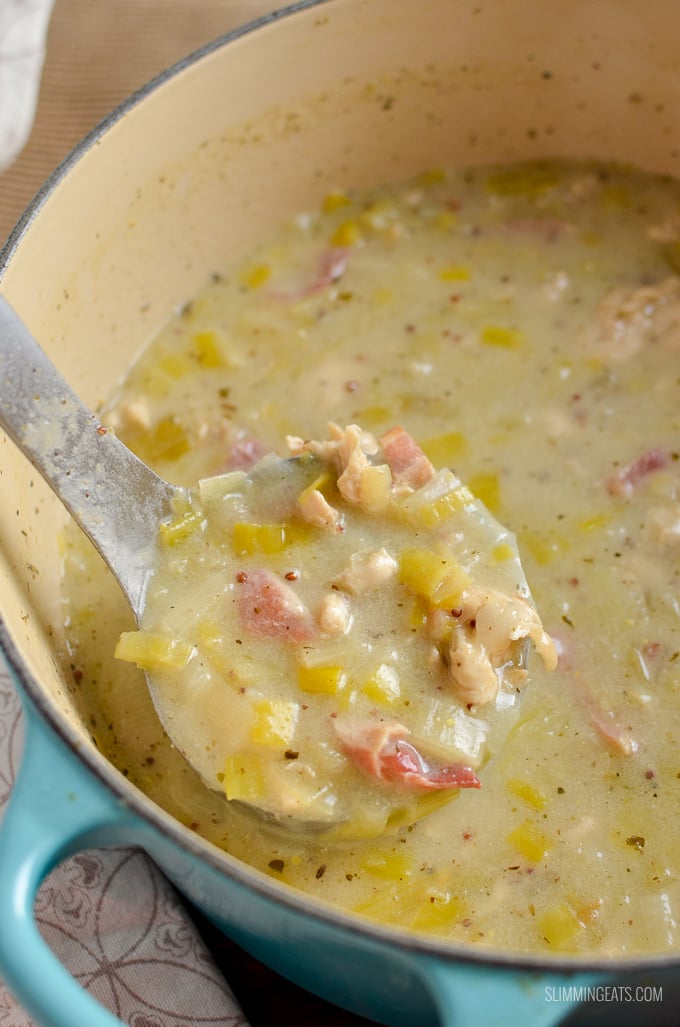 Delicious Creamy Chicken and Leek Soup - packed with heaps of flavour and is gluten and dairy free, as well as being paleo, whole30, Slimming Eats and Weight Watchers friendly 