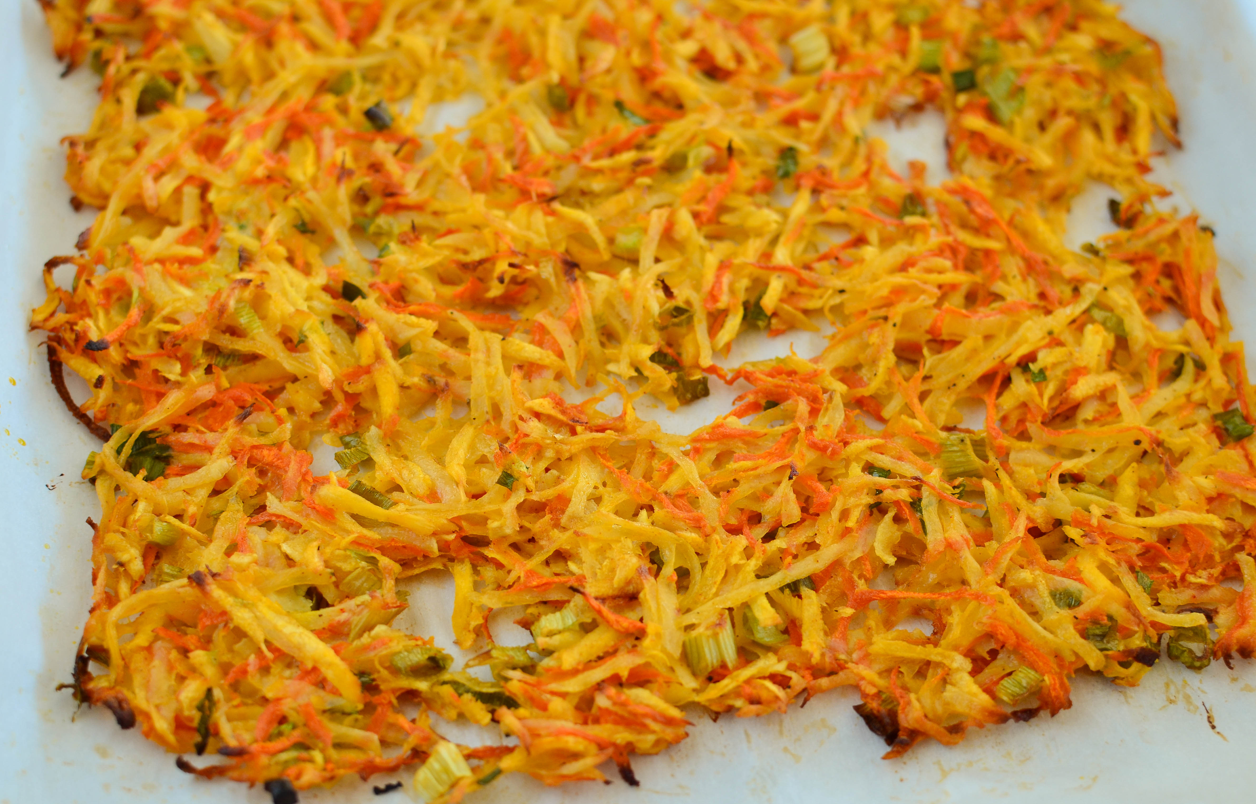 Slimming Eats - Carrot, Parsnip and Potato Hash - gluten free, dairy free, whole30, paleo, vegetarian, Slimming Eats and Weight Watchers friendly