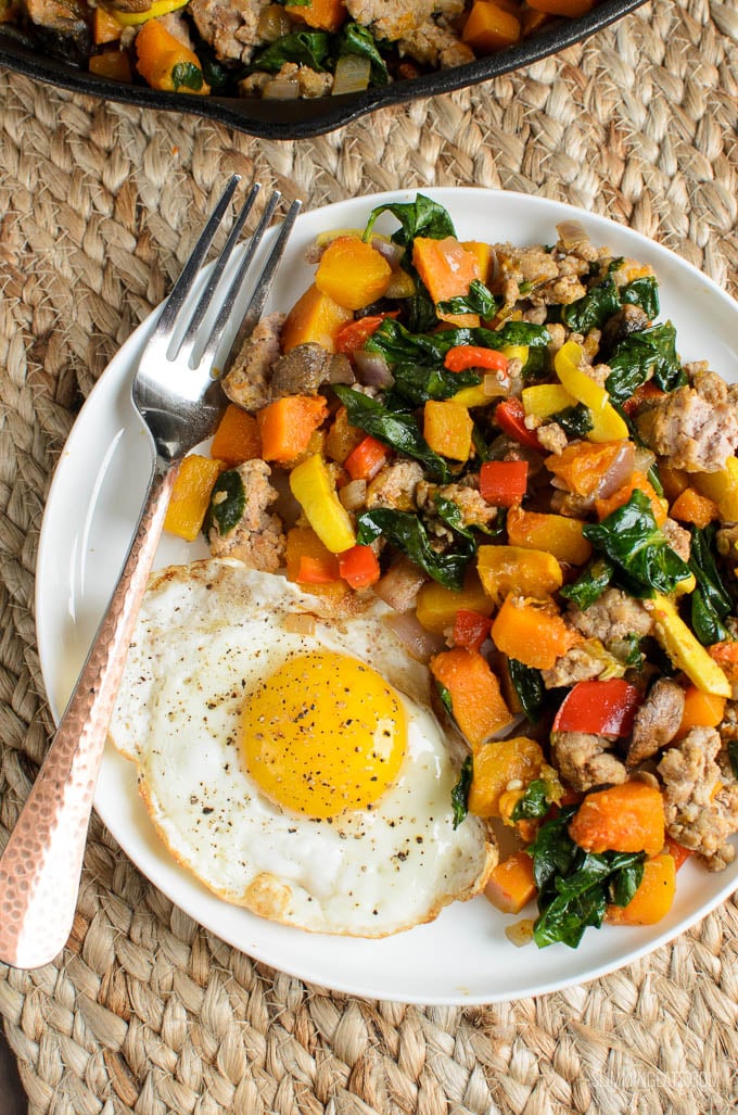 Slimming Eats Breakfast Hash - gluten free, dairy free, paleo, vegetarian, Whole30, Slimming Eats and Weight Watchers friendly Slimming Eats Breakfast Hash - gluten free, dairy free, paleo, vegetarian, Whole30, Slimming Eats and Weight Watchers friendly