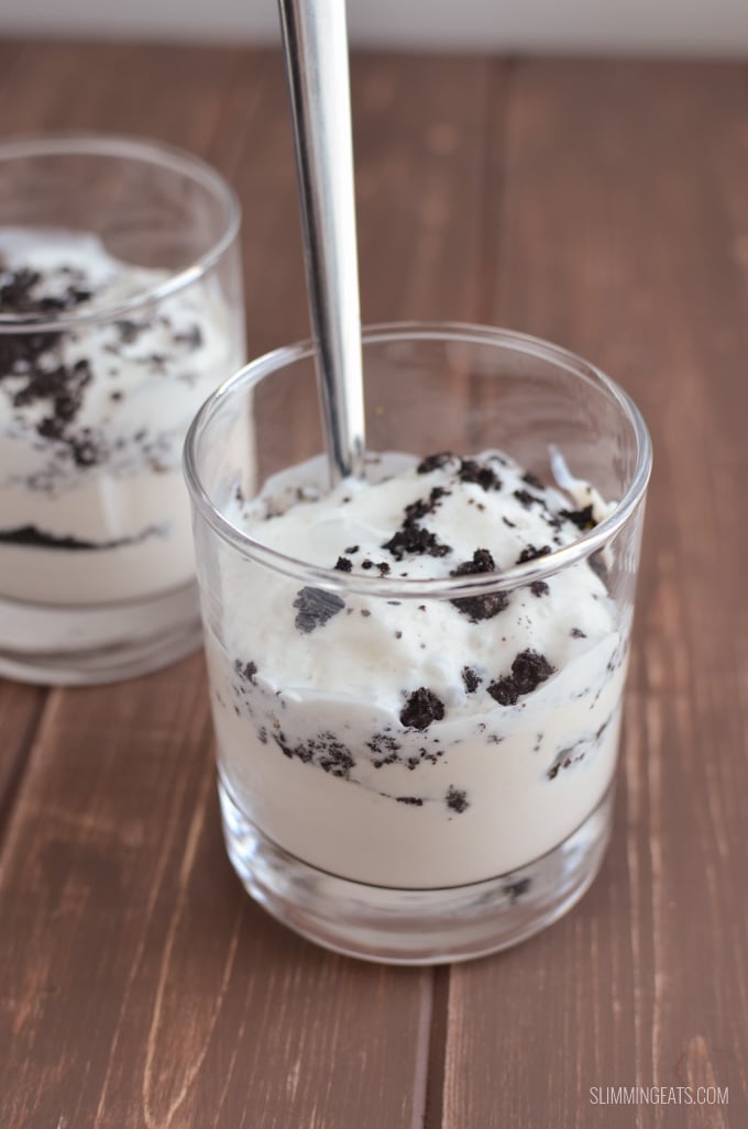 Slimming Eats Baileys Cookies Cream Yogurt Parfait -  Slimming Eats and Weight Watchers friendly