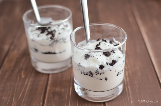 Slimming Eats Baileys Cookies Cream Yogurt Parfait - Slimming World and Weight Watchers friendly
