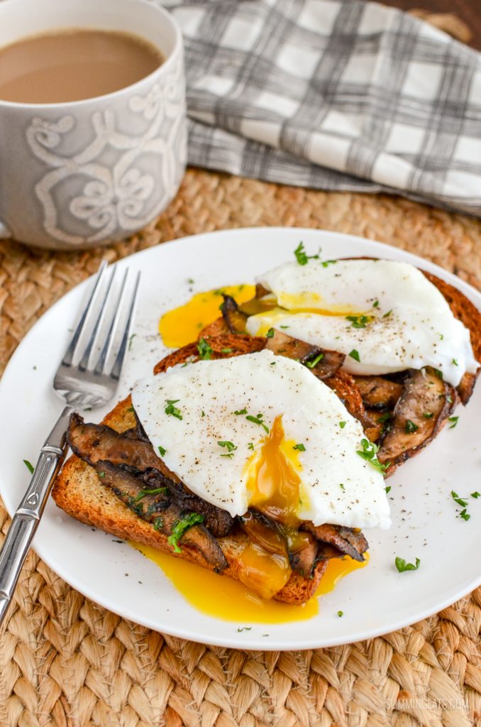 Poached Eggs over Garlic Mushrooms Slimming Eats