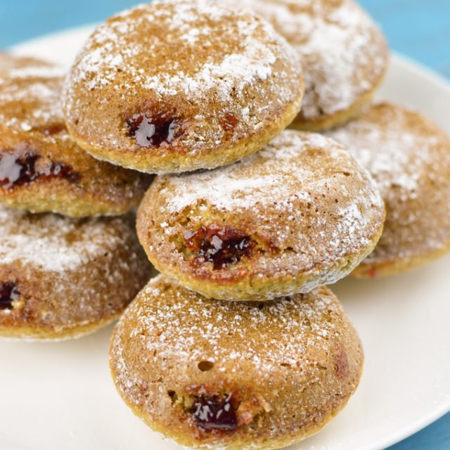 Jam Doughnut Baked Oats Slimming Eats