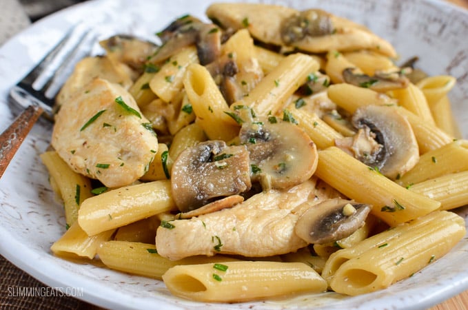 Slimming Eats Syn Free Creamy Chicken and Mushroom Pasta - gluten free, Slimming World and Weight Watchers friendly