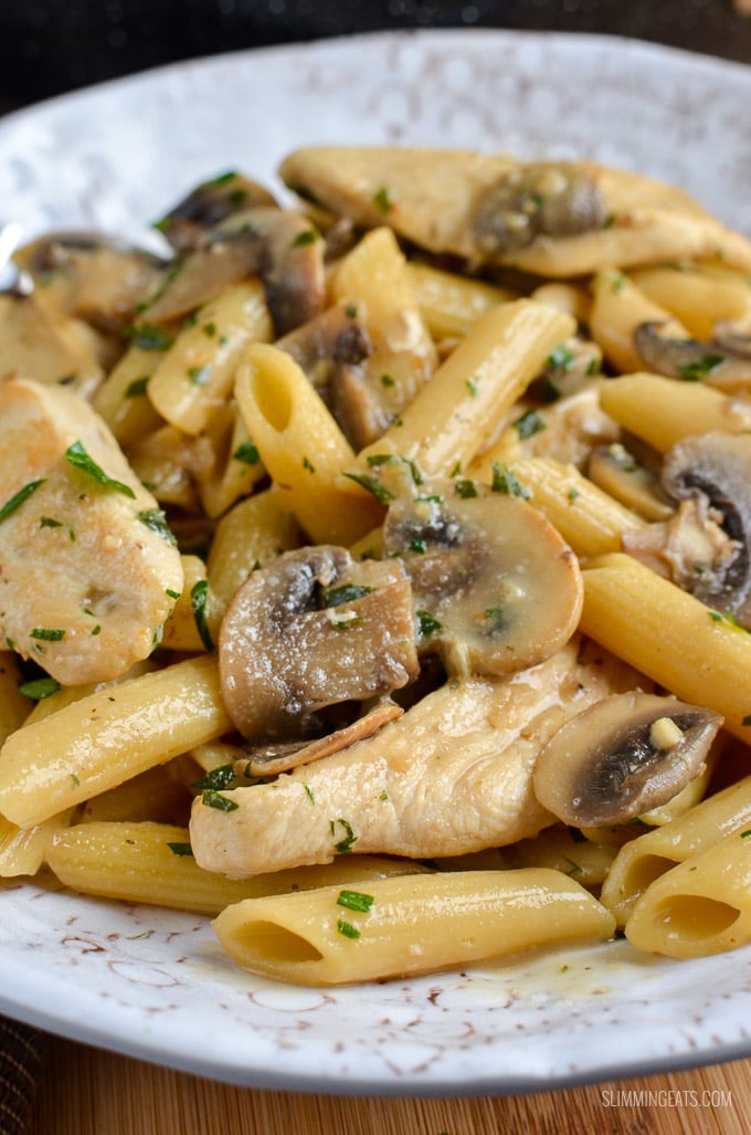 Creamy Chicken and Mushroom Pasta | Slimming Eats