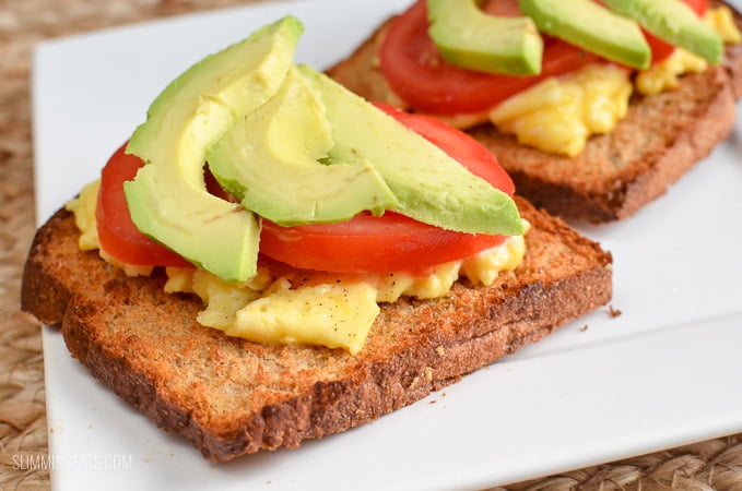 Slimming Eats Scrambled Egg Toast with Avocado and Tomatoes - dairy free, vegetarian, Slimming Eats and Weight Watchers friendly