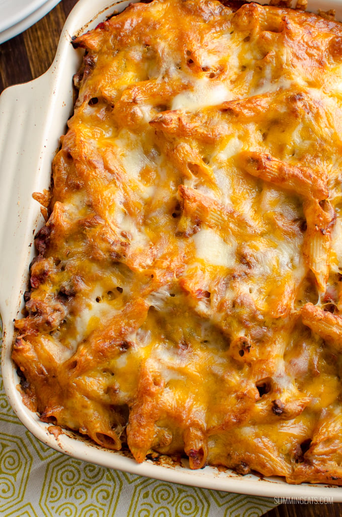 What better way to use up some leftover Sloppy Joes mix than in this delicious Sloppy Joe Pasta Bake, for a perfect family meal. Gluten Free, Slimming World and Weight Watchers friendly | www.slimmingeats.com