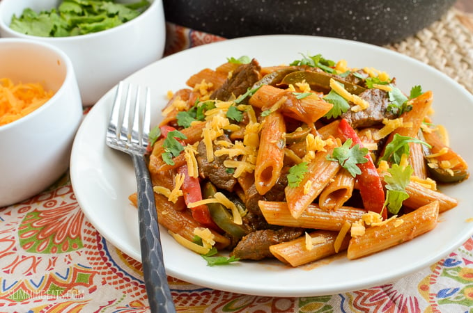 Slimming Eats One Pot Beef Fajita Pasta - Slimming Eats and Weight Watchers friendly