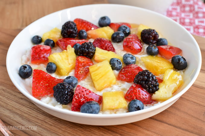 Slimming Eats Pearl Barley Greek Yoghurt Breakfast Bowl - vegetarian, Slimming World and Weight Watchers friendly