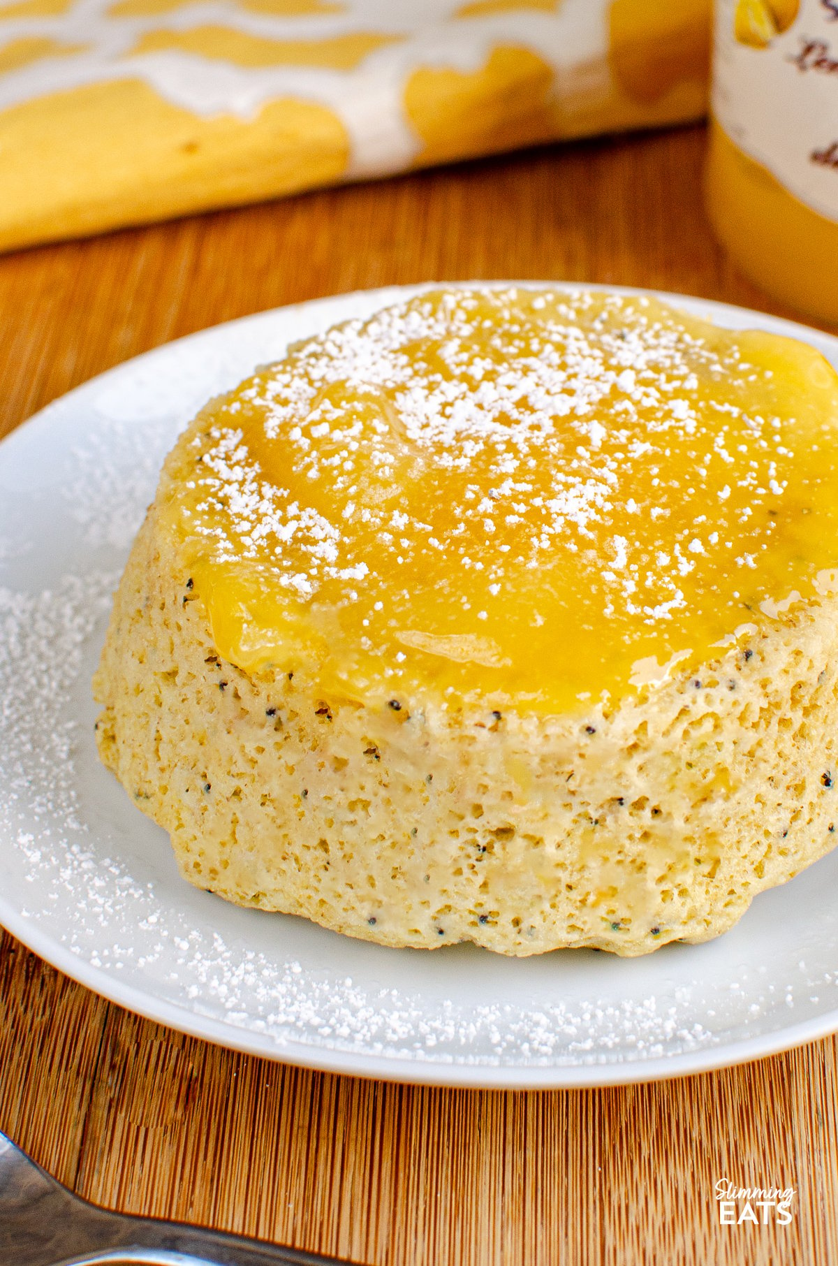 Delicious Lemon Poppy Seed Mug Cake in just 2 minutes - perfect for when you are craving cake.