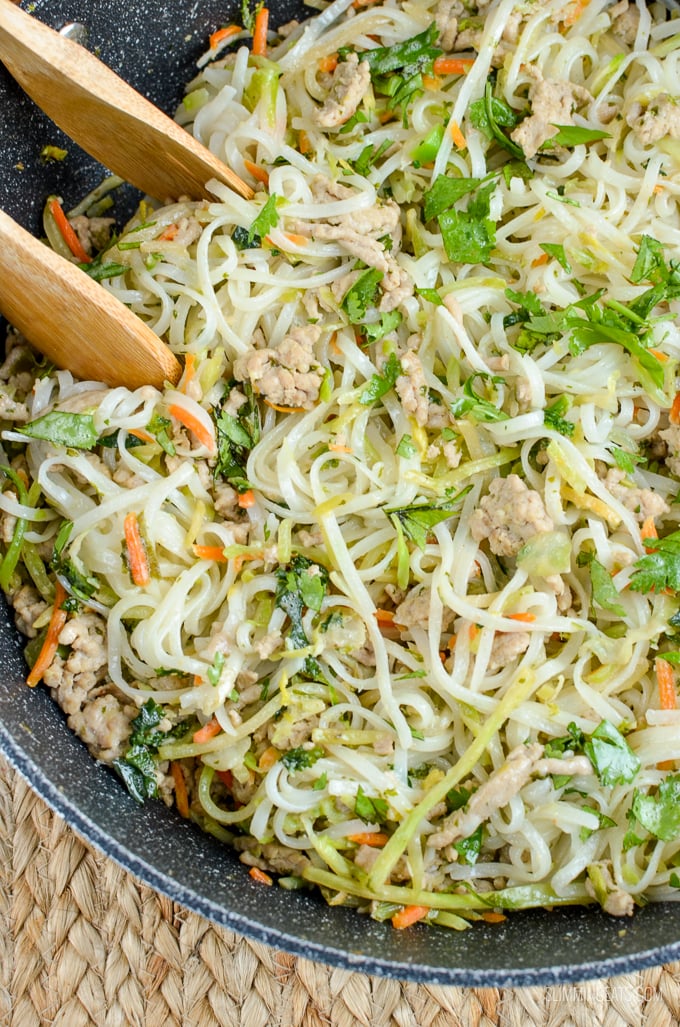 Slimming Eats Thai Chicken Noodles - gluten free, dairy free, Slimming Eats and Weight Watchers friendly 