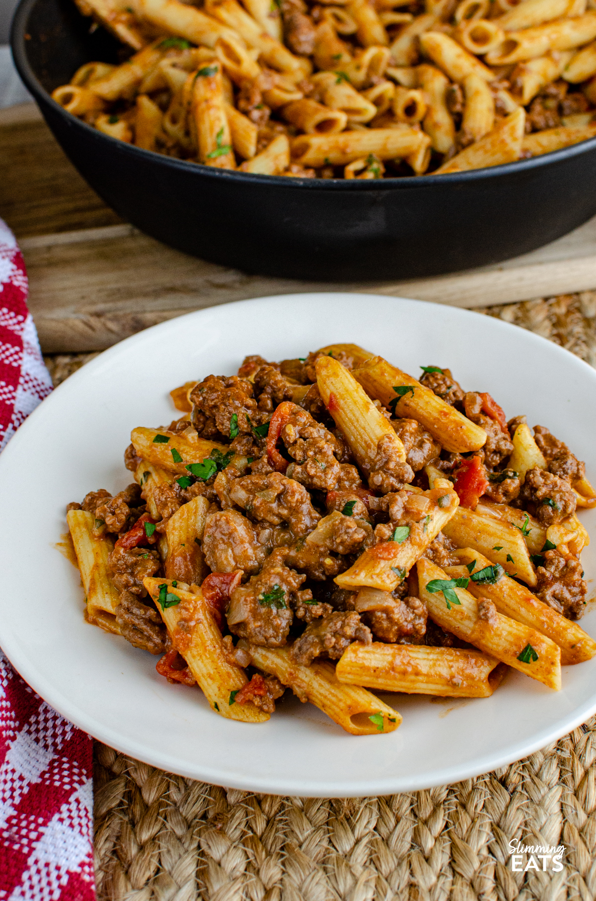 One Pot Cheeseburger Pasta - the best pasta dish you will make this year PERIOD!! Slimming Eats and Weight Watchers friendly One Pot Cheeseburger Pasta on white plate