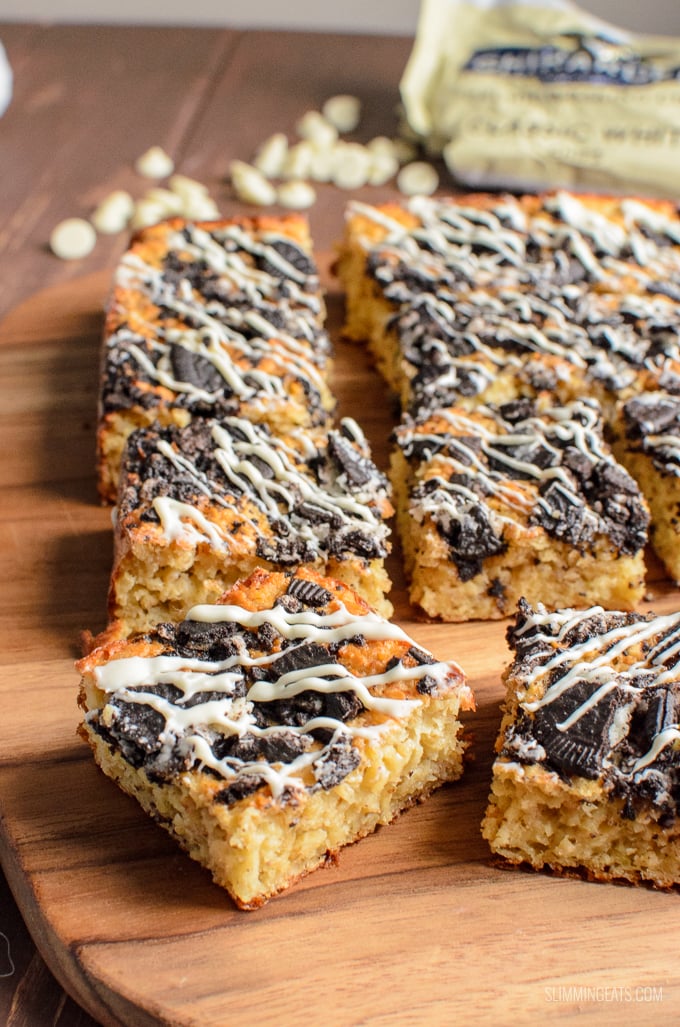 Delicious Cookies and Cream Oat Bites with a white chocolate drizzle. Slimming Eats and Weight Watchers friendly