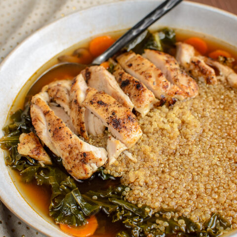 healthy chicken quinoa in a bowl