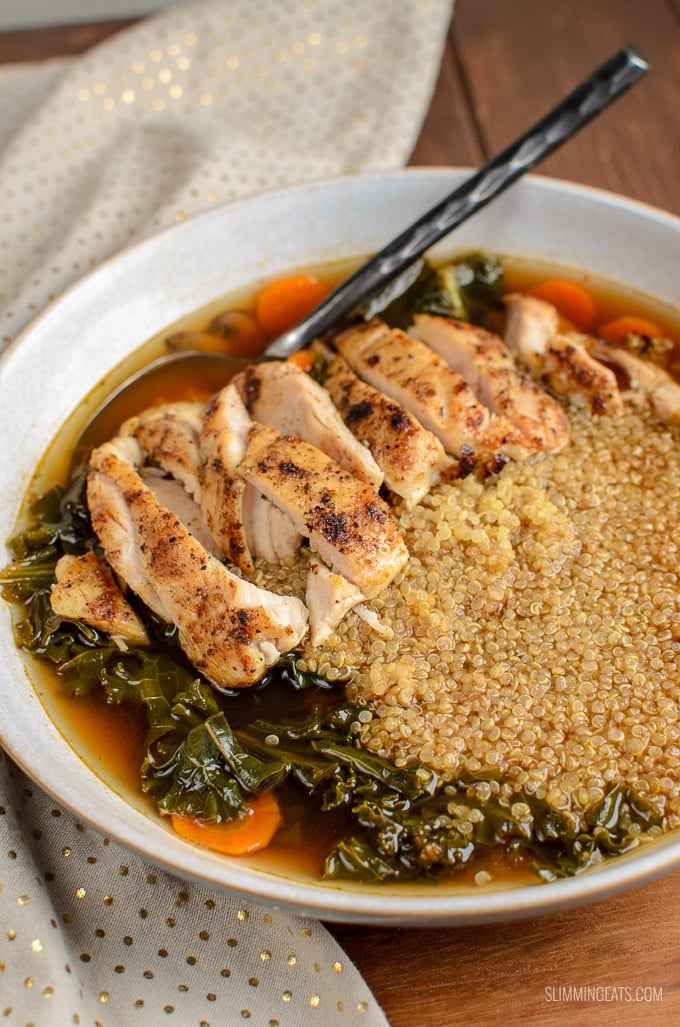 Give me this Healthy Chicken Quinoa Bowl for lunch any day - EVERY day. It's heavenly!! Gluten Free, Dairy Free, Slimming Eats and Weight Watchers friendly Give me this Healthy Chicken Quinoa Bowl for lunch any day - EVERY day. It's heavenly!! Gluten Free, Dairy Free, Slimming Eats and Weight Watchers friendly