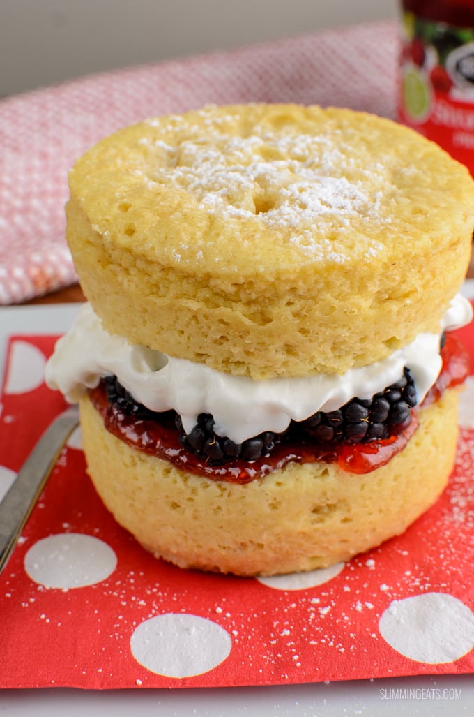 Victoria Sponge Mug Cake all ready in minutes and perfect for when you fancy something sweet. Gluten Free, Vegetarian and Slimming Eats and Weight Watchers friendly | www.slimmingeats.com