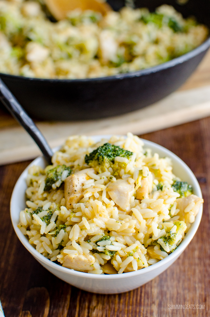 This delicious Chicken Broccoli Cheddar Rice in cooked all in one pan and ready in 30 minutes. Perfect comfort food for the entire family to enjoy. Gluten Free, Slimming Eats and Weight Watchers friendly