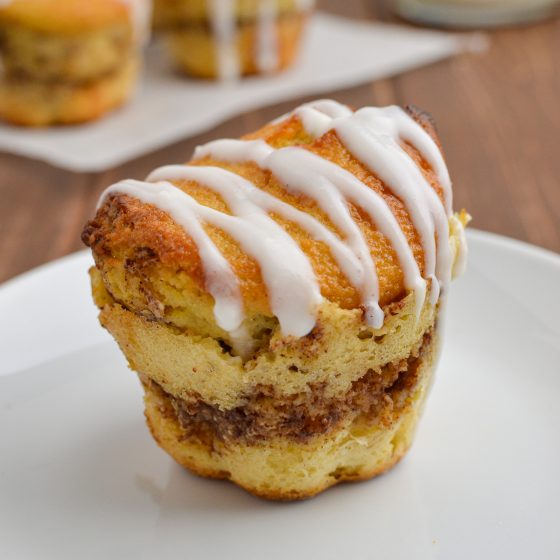 Cinnamon Roll Baked Oat Muffins Slimming Eats Recipe