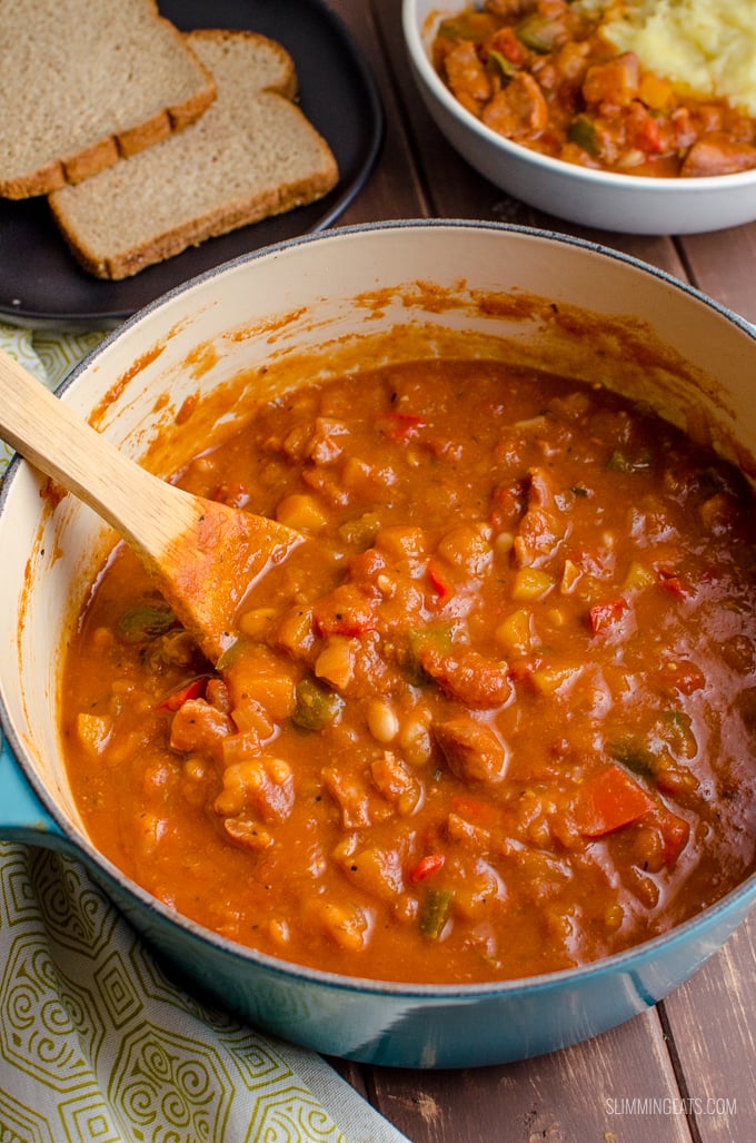 Dig into a spicy hearty warming bowl of One Pot Campfire Stew with delicious Southern Flavours - my take on a popular Slimming Eats Recipe. Gluten Free, Dairy Free, Slimming Eats and Weight Watchers friendly | www.slimmingeats.com Dig into a spicy hearty warming bowl of One Pot Campfire Stew with delicious Southern Flavours - my take on a popular Slimming Eats Recipe. Gluten Free, Dairy Free, Slimming Eats and Weight Watchers friendly