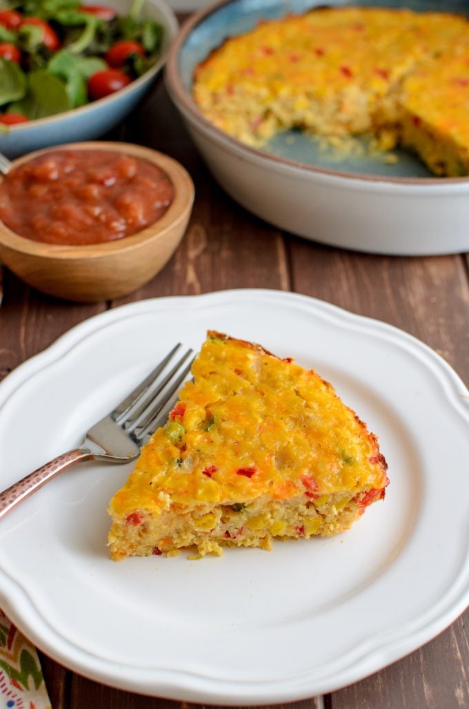 This vegetarian Lentil Cheddar Sweetcorn Bake is perfect for a quick grab and go lunch or snack. Gluten Free, Vegetarian, Slimming Eats and Weight Watchers friendly. | www.slimmingeats.com