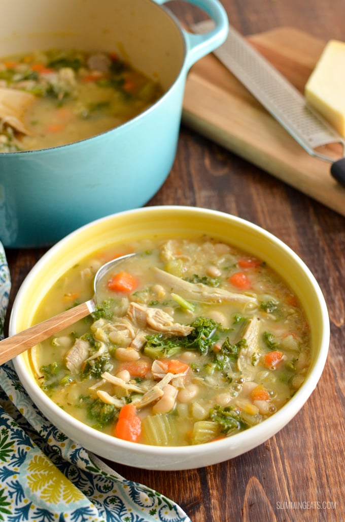 Tuscan Chicken and White Bean Soup | Slimming Eats