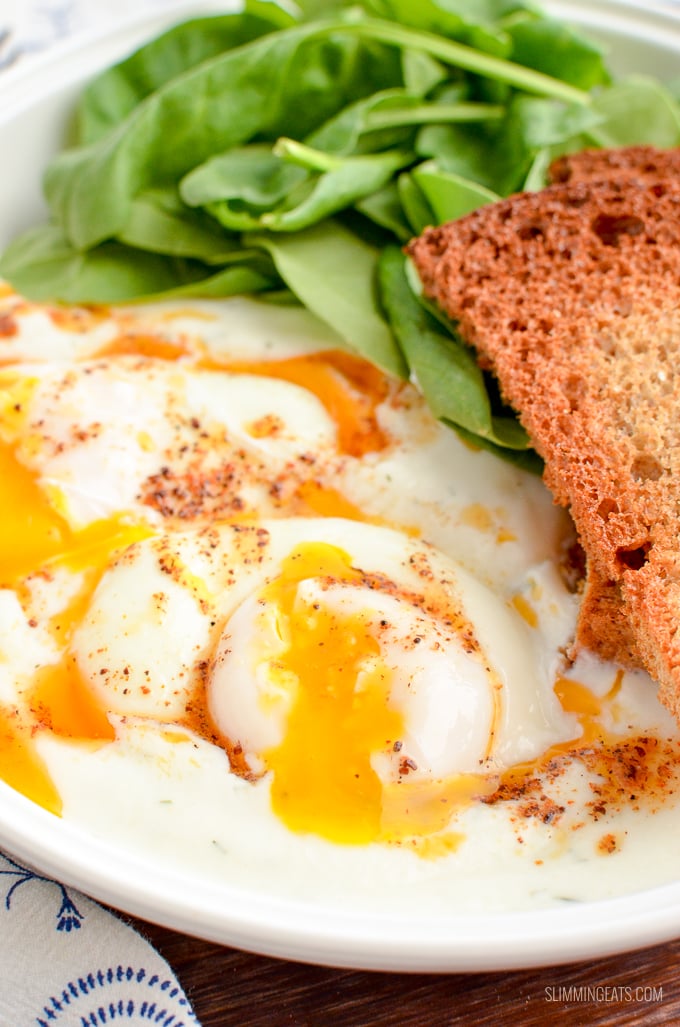 Once you try these amazing Turkish Poached Eggs in yoghurt you will not want to eat poached eggs any other way ever again. | vegetarian, Slimming Eats and Weight Watchers friendly Once you try these amazing Turkish Poached Eggs in yoghurt you will not want to eat poached eggs any other way ever again. | vegetarian, Slimming Eats and Weight Watchers friendly