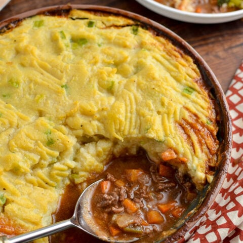 Healthy Cottage Pie with Cauliflower Spring Onion Mash