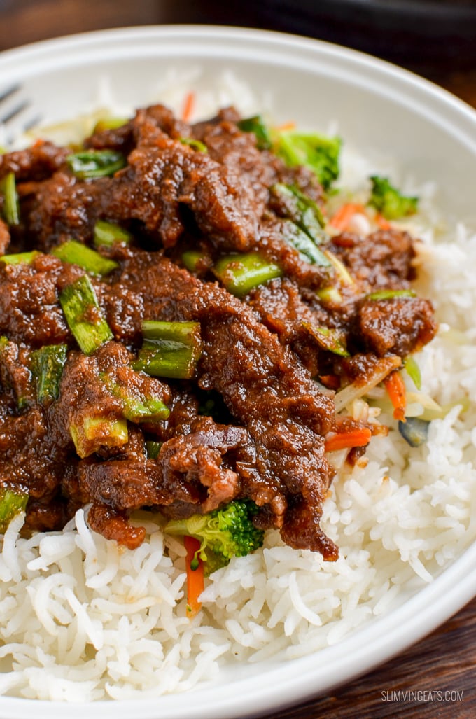 Mongolian Beef - the ultimate fakeaway dish that you don't need to keep for just weekend. Tender Strips of Beef in a Thick Sweet Asian Sauce.  | gluten free, dairy free, paleo, actifry, Slimming Eats, Weight Watchers friendly